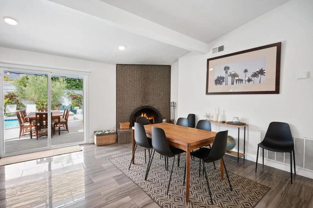 3059 N Biskra Road, Palm Springs, California 92262 home-pic-5